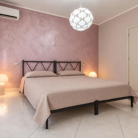 Rome Apartment *